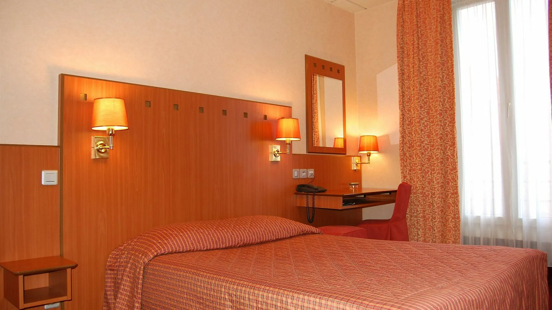 Hotel Terminus Orleans Paris